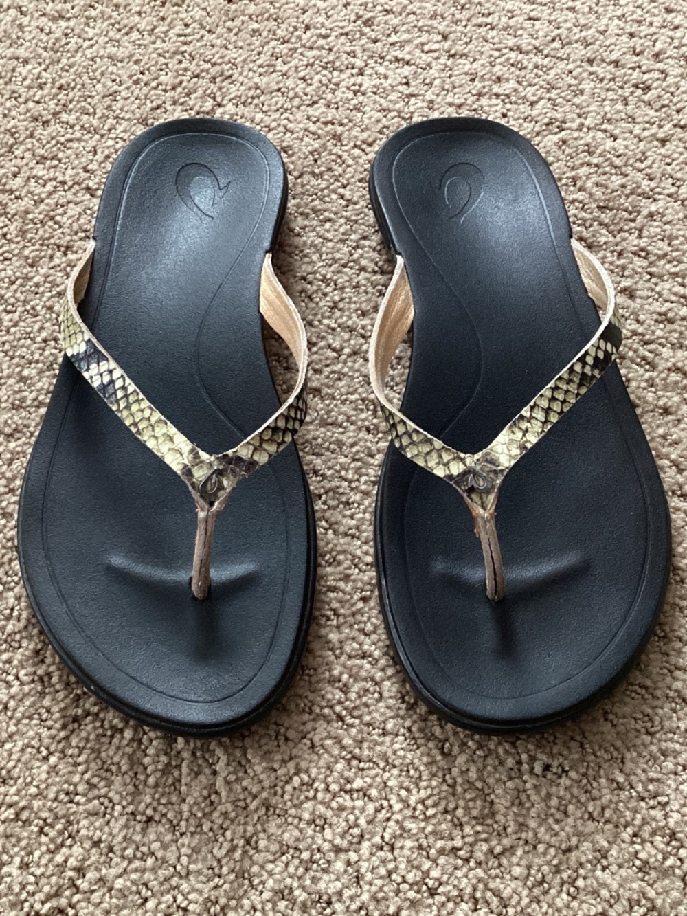 Olukai Ho’opio Leather Snakeskin Flip Flop Sandals